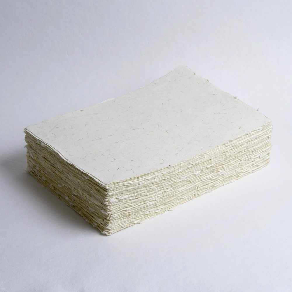 White, Imperial, 210 gsm, Unbuffered – Archival Paper – Sri Aurobindo  Handmade Paper, Pondicherry